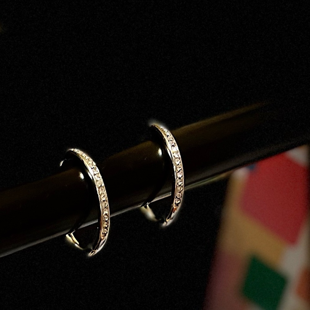 CATE & CHLOE
18k White Gold Plated Hoop Earrings with Swarovski Crystals